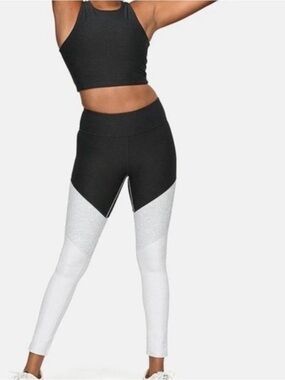 Outdoor Voices 7/8 Spring Color Block Leggings